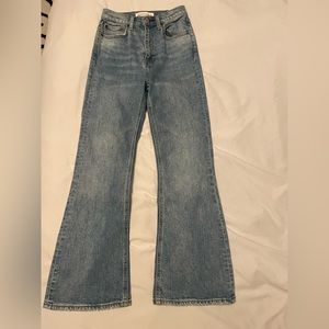 Aritzia Denim Forum Jeans Twiggy High Rise Flare